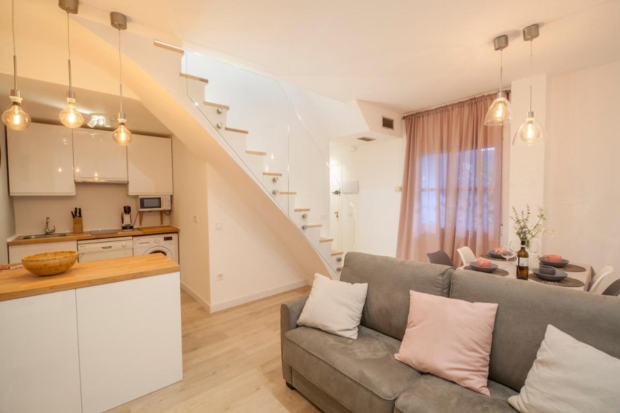 El Apartamento De Rosi Seville Ngoại thất bức ảnh